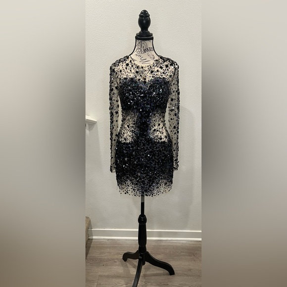 JOVANI SHORT & COCKTAIL 171300
Brand: Jovani Cocktail
Style #: 171300 never worn - Picture 3 of 14